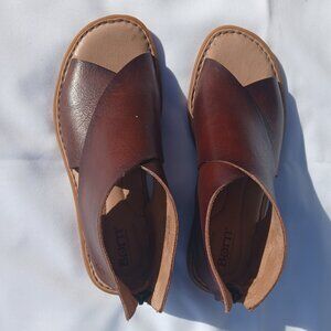 Born IWA women's gladiator-inspired sandals size 7M, like new